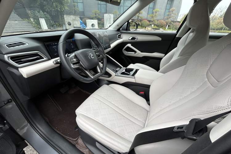 Used BYD Yuan UP 2025 Intelligent Driving Version 401 KM Dynamic Edition