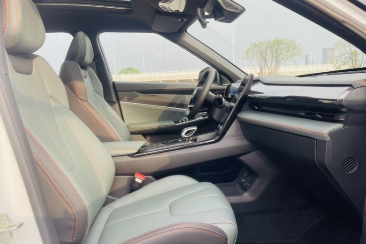 Used Geely Auto Emgrand X7 Sport 2024 1.5TD Smart Edition Right Front Seat