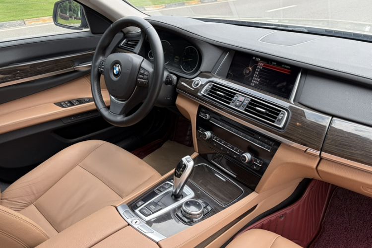 Used BMW 7 Series 2014 730Li Premium Edition
