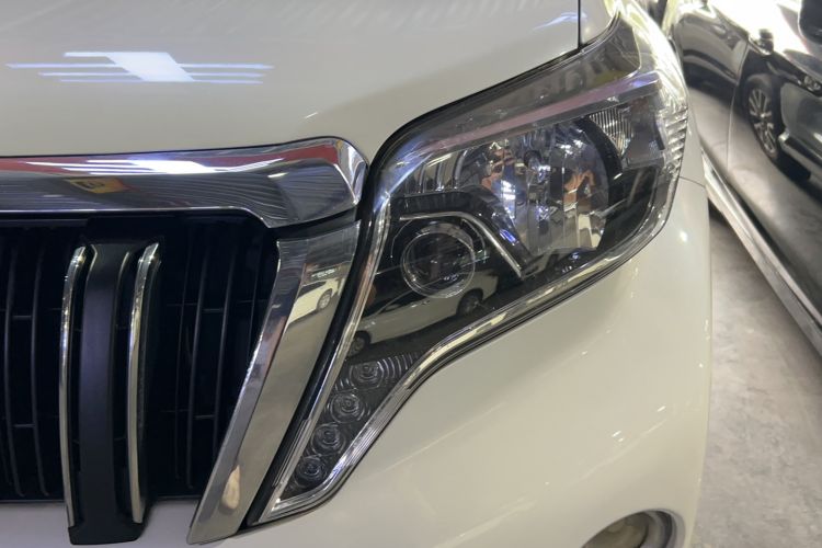 Used Toyota Prado  Left Front Headlight
