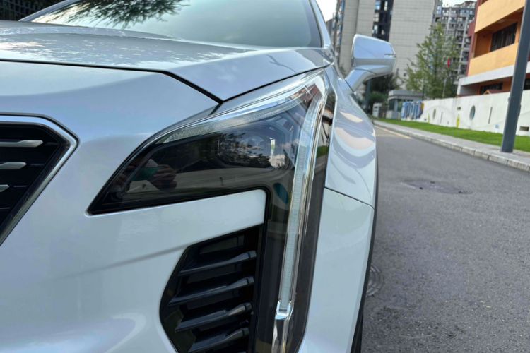 Used Cadillac XT4 2018 28T Two-Wheel Drive Leading Version