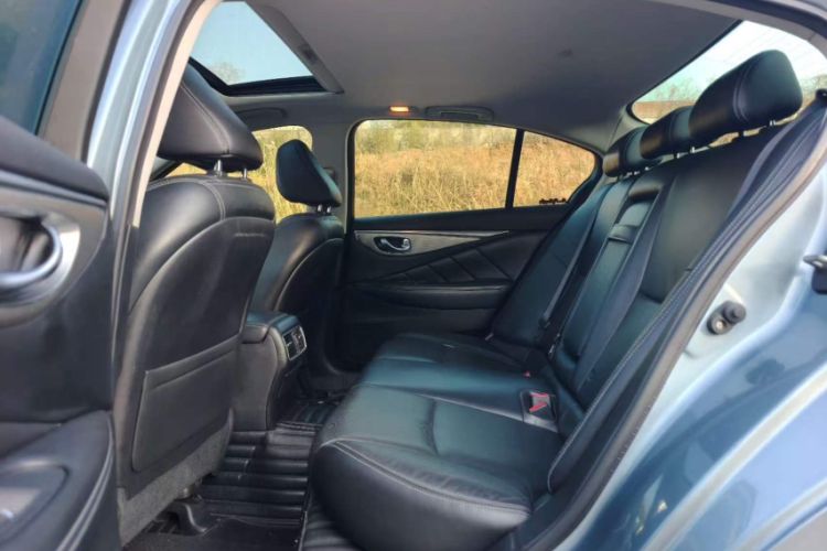 Used Infiniti Q50 2014 2.0T Luxury Edition