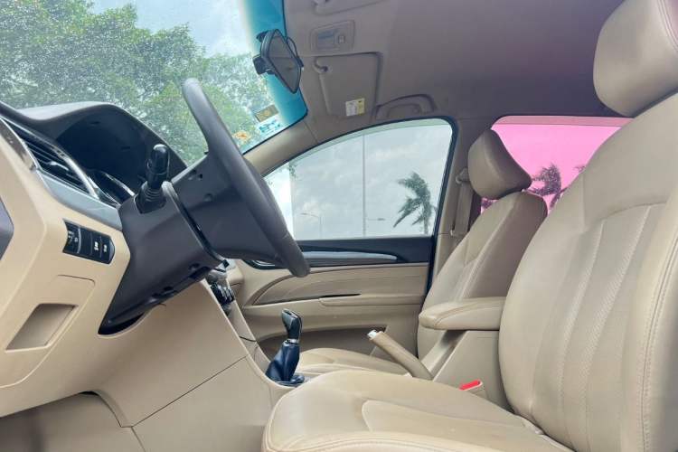 Used Baojun 730 2016 1.5L Manual Comfort Version 7 Seats China V Emission Standard
