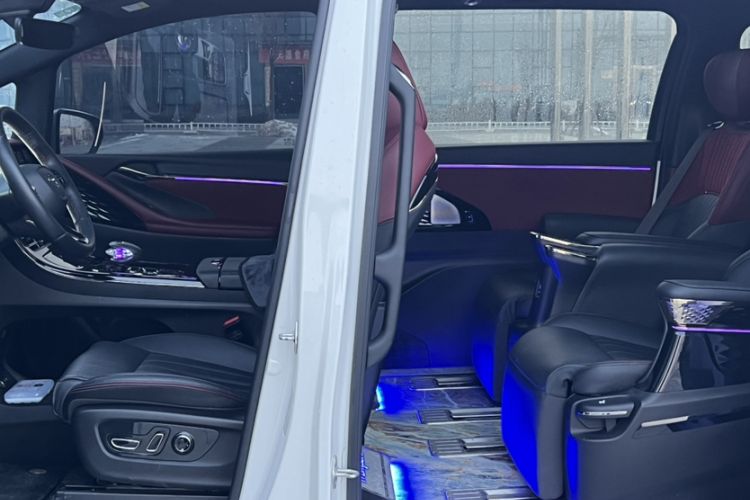 Used GAC Trumpchi M8 2023 Zongshi Series Dual-Motor Supreme Edition
