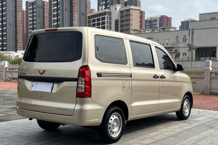 Used Wuling Hongguang V 2022 1.5L Jingqu Edition Electric-Assist LAR Exterior 10