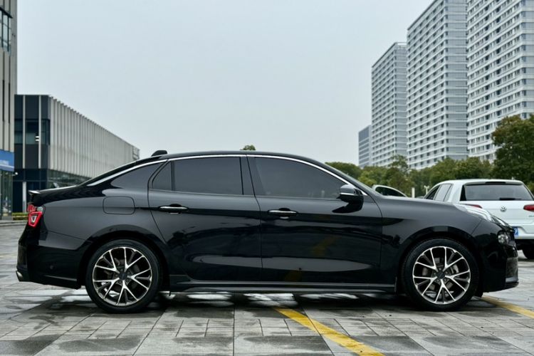 Used Lynk & Co 03 2019 2.0TD Automatic Jing Pro Edition Exterior 10