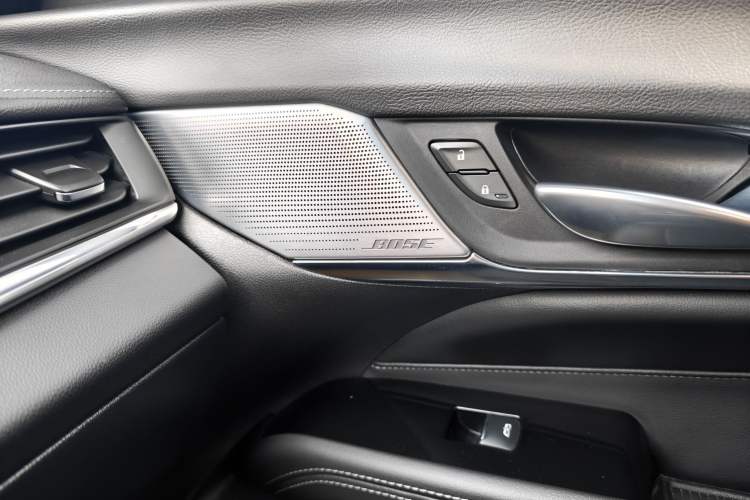 Used Cadillac CT4 2023 25T Luxury Model Interior 10