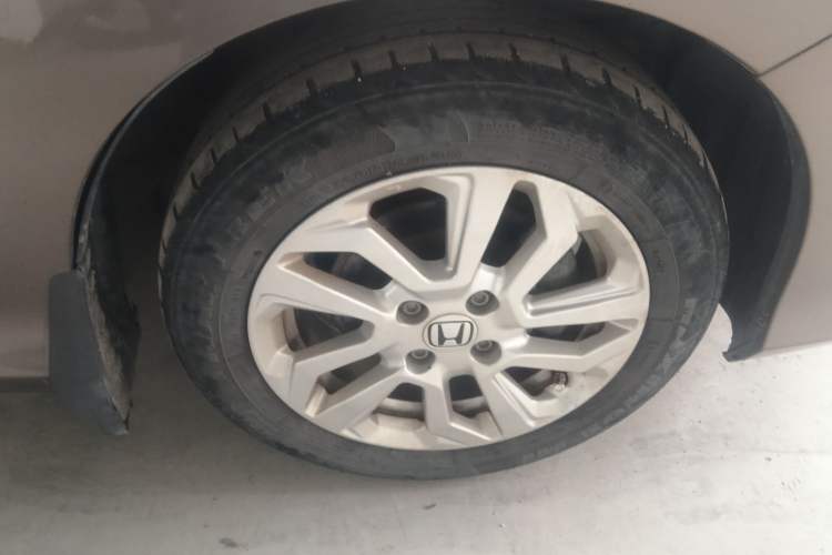 Used Honda Greiz 2016 1.5L CVT Classic Edition
