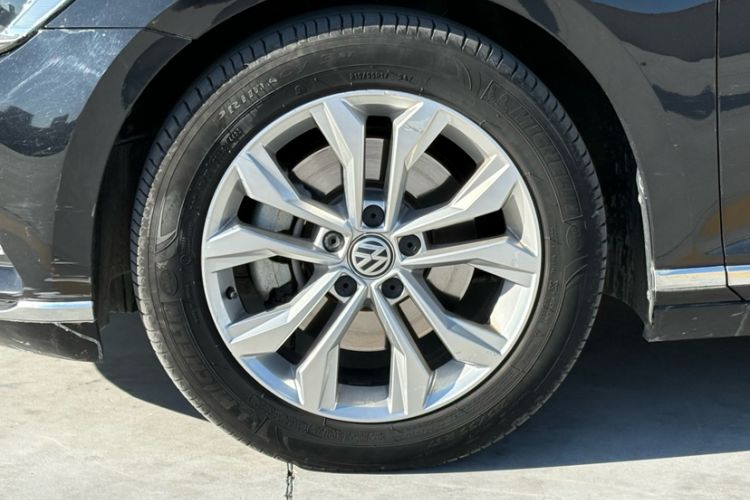 Used Volkswagen Magotan 2019 330TSI DSG Luxury Version China VI Standard Exterior 8