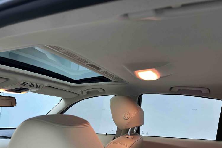 Used BMW 3 Series 2015 320i Fashion Model
