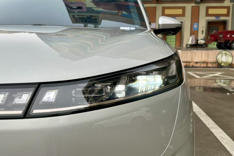 Used Dongfeng eπ eπ008 2024 210Max Range-Extended Version 6 Seats