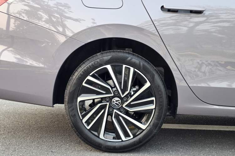 Used Volkswagen Lavida 2026 Pro 300TSI Starry Zhi Yi Edition Exterior 8