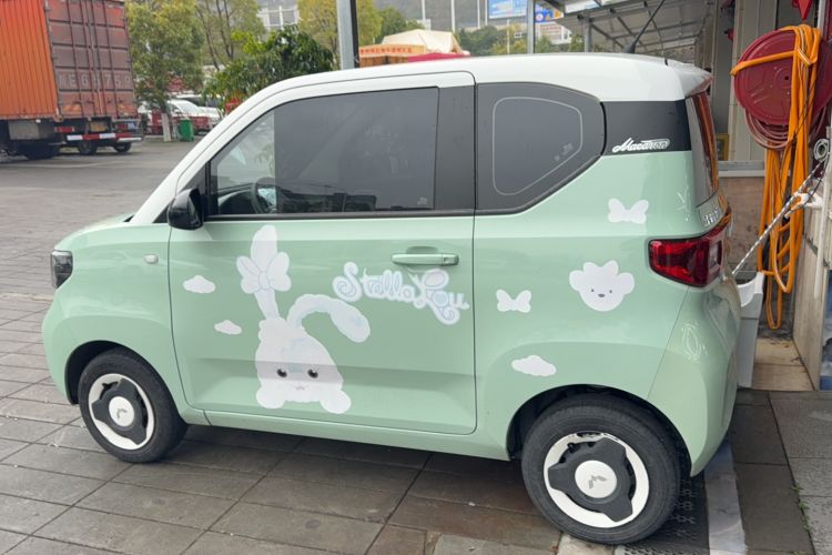 Used Wuling Hongguang MINIEV 2021 Macaron Fashion Model Lithium Iron Phosphate
