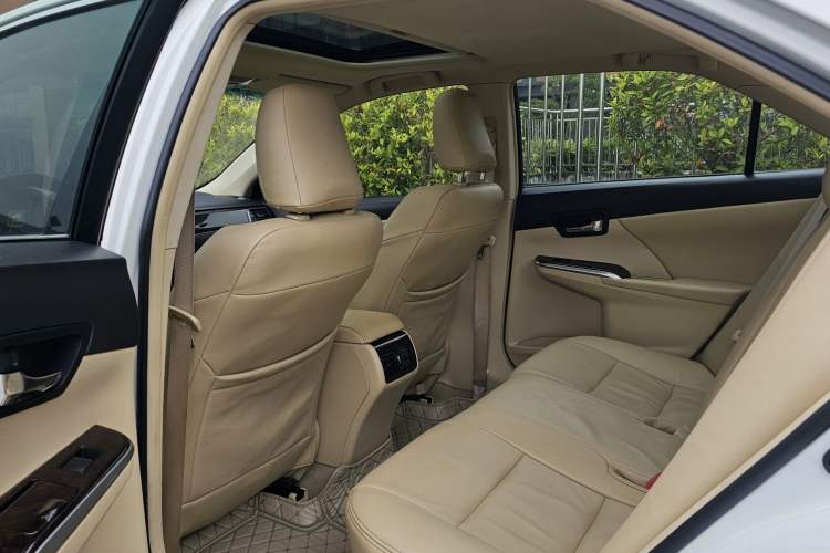 Used Toyota Camry 2015 2.0E Elite Edition