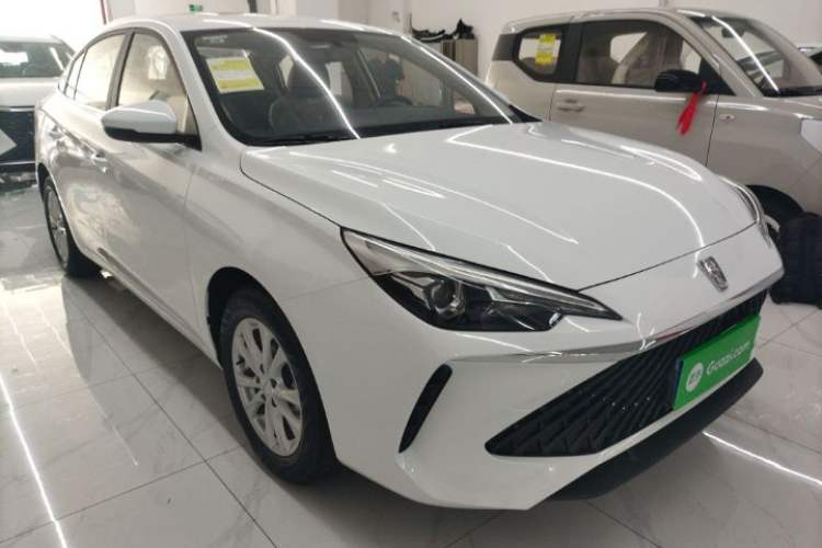 Used Roewe i5 2023 1.5L CVT Luxury Edition Exterior 2