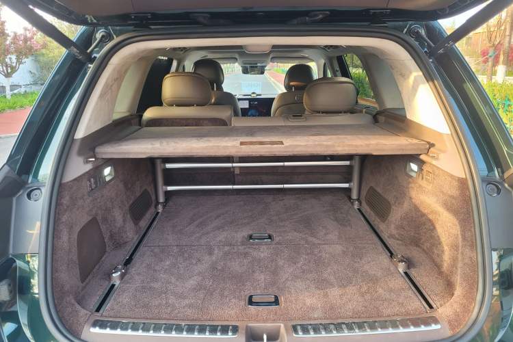 Used Hima AITO M9 2024 Range-Extended Ultra Version 52 kWh 5-Seater Model Interior 5