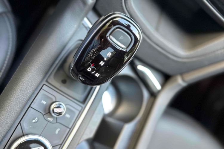 Used Cadillac XT6 2022 2.0T Six-Seater Four-Wheel-Drive Luxury Version