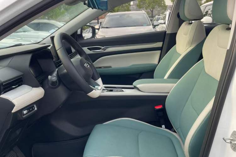 Used Geely Auto Emgrand L HiP 2022 1.5TD-DHT Pro 100KM Super Rui