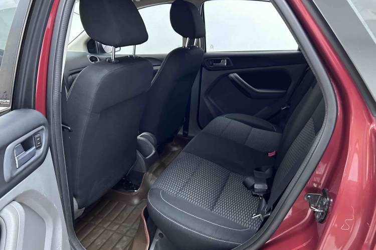 Used Ford Focus 2013 Hatchback Classic 1.8L Automatic Base Model Interior 2