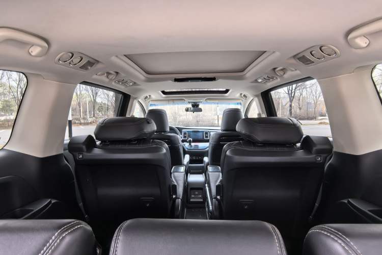 Used Honda Elysion 2019 2.0L Hybrid Luxury Edition