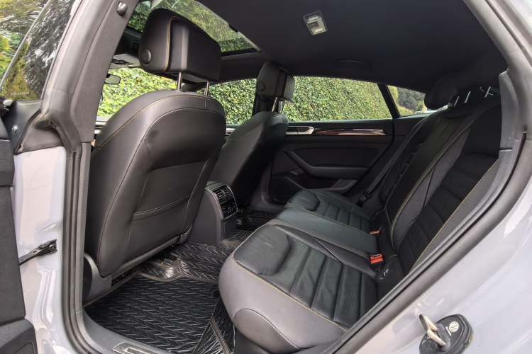 Used Volkswagen FAW-Volkswagen CC 2023 380TSI Striking Edition