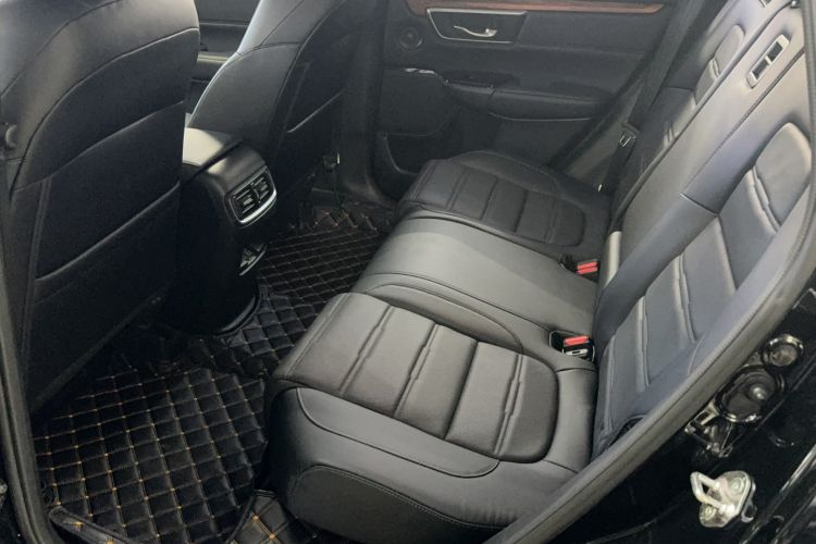 Used Honda CR-V 2017 240TURBO CVT Front-Wheel Drive Fashion Edition Interior 3