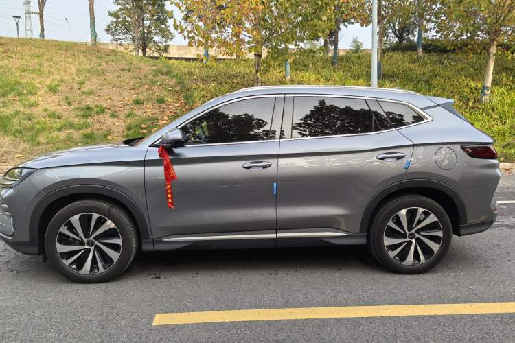 Used BYD Song PLUS New Energy 2024 HONOR Edition DM-i 110km Flagship Model
