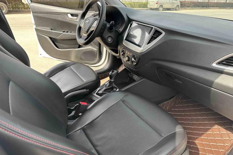 Used Hyundai Verna (new generation) 2016 1.4L Automatic Cool Edition GLS
