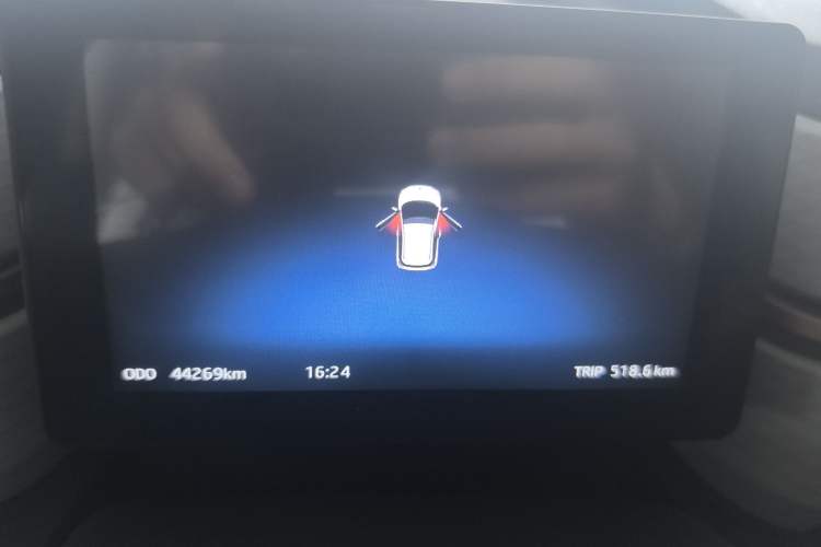 Used SOL E10X 2021 302 km Range Luxury Version 31.4 kWh