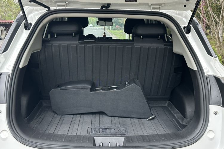 Used NETA V 2021 Long-Range Entertainment Edition Upgrade Model Trunk