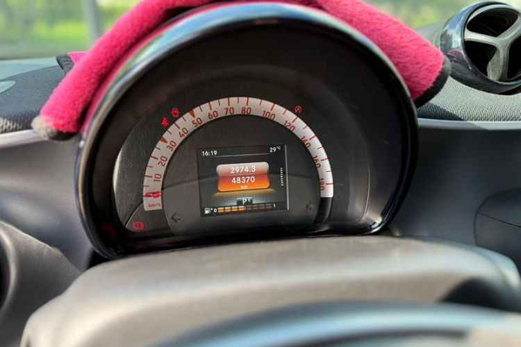 Used smart fortwo 2018 1.0L 52kW Hardtop Passion Edition China V Standard
