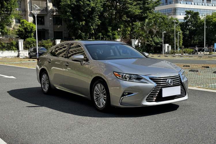 Used Lexus ES 2016 200 Midnight Special Limited Edition
