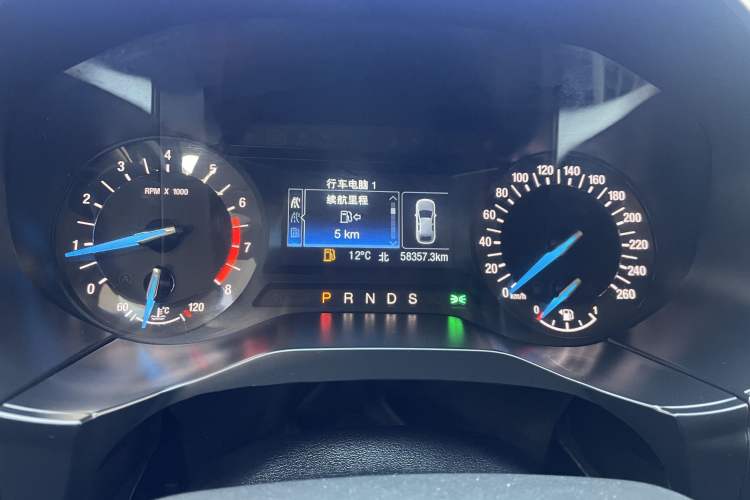 Used Ford Edge 2018 EcoBoost 245 Two-Wheel-Drive Titanium 5-Seater China V Standard Odometer Close Up