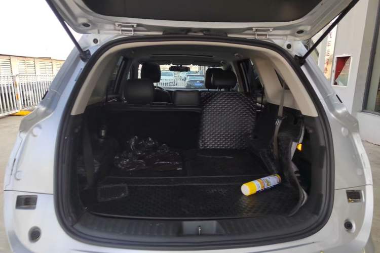 Used Landian E5 2023 1.5L DE-i 100KM Comfort Edition 7-Seater