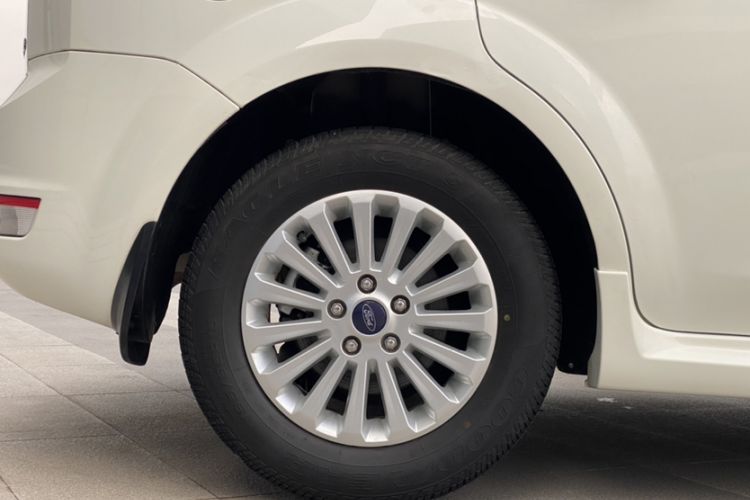 Used Ford Focus 2013 Hatchback Classic 1.8L Manual Fashion Edition