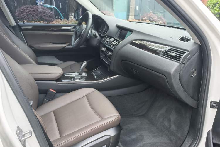 Used BMW X3 2016 xDrive20i M Sport Edition Interior 10