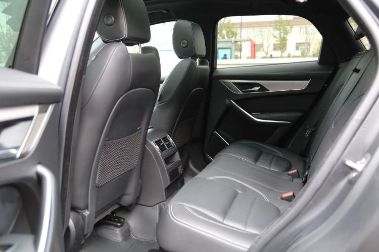 Used Jaguar F-PACE 2024 P250 R-Dynamic SE