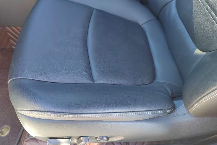 Used Toyota RAV4 2022 2.0L CVT Two-Wheel Drive Fashion Plus Edition