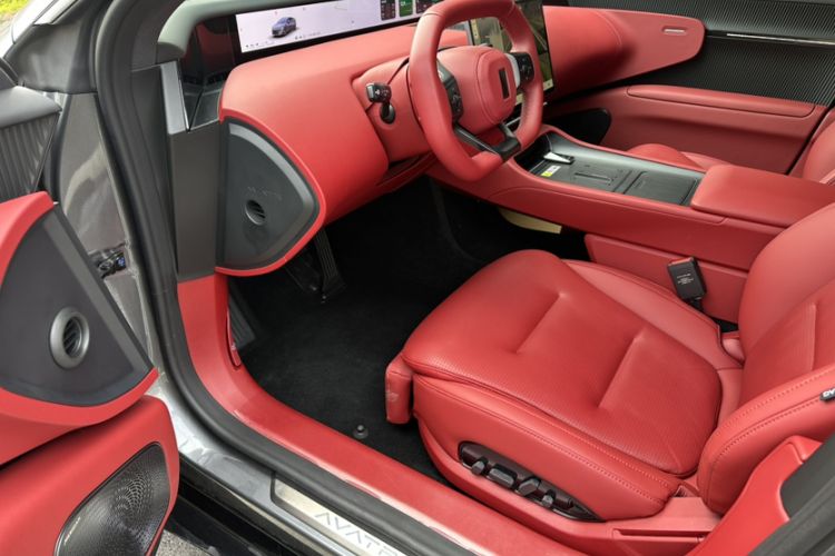 Used Avatr 12 2025 Year Updated Ultra Extended-Range Version Interior 1