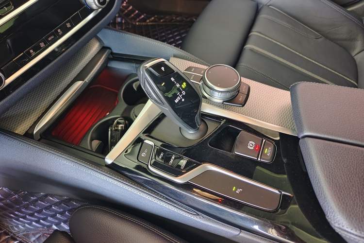 Used BMW 5 Series 2019 Restyled 525i M Sport Package