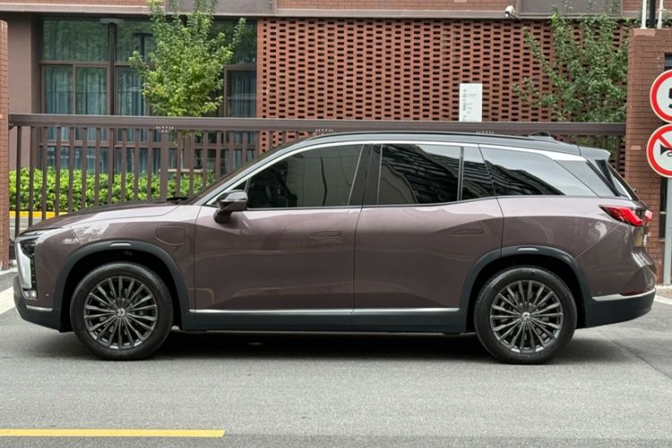 Used Nio ES8 2020 415 km Range 7-Seater Version
