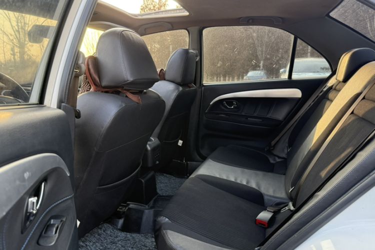 Used Soueast V3 Lingyue 2015 1.5L Manual Style Edition