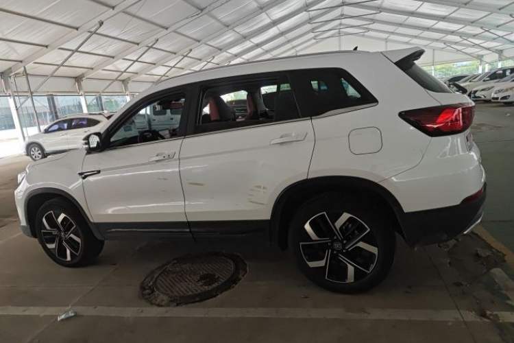 Used CHANGAN CS75 2024 Enjoyment Edition 1.5T DCT Prestige Model Exterior 3