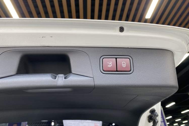 Used Mercedes-Benz GLC 2016 GLC 200 4MATIC