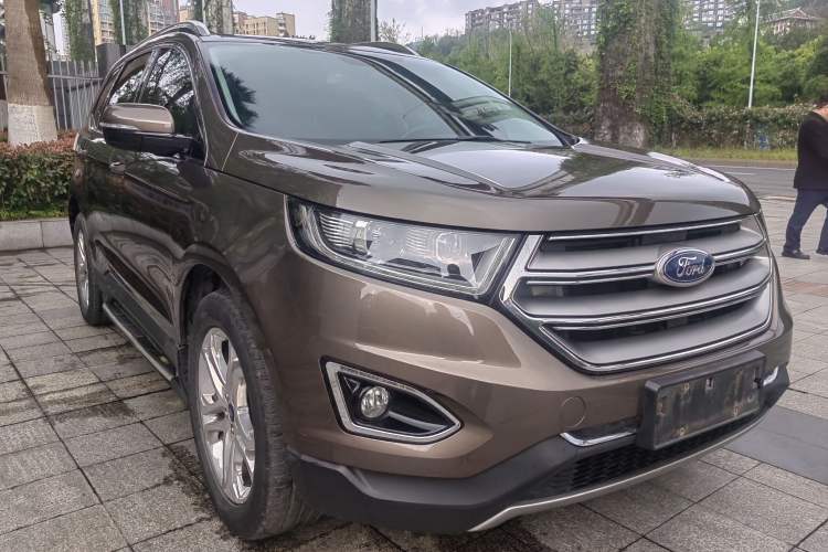 Used Ford Edge 2016 EcoBoost 245 Four-Wheel Drive Titanium Edition 7-Seater
