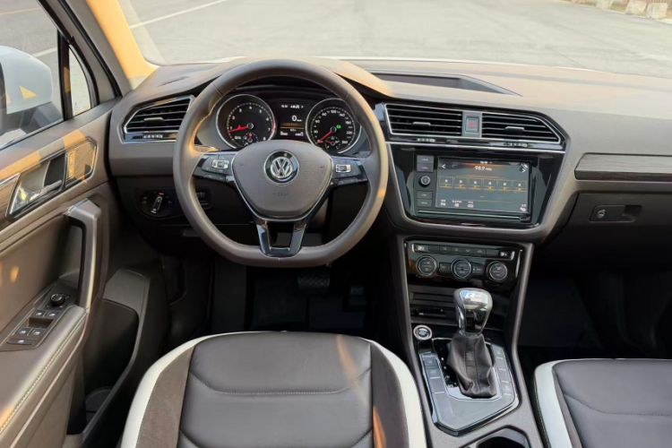 Used Volkswagen Tiguan L 2019 280TSI Automatic Two-Wheel Drive Panoramic Comfort Edition China V Standard
