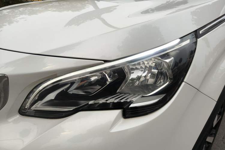 Used Haval H8 2015 2.0T Two-Wheel-Drive Standard Version