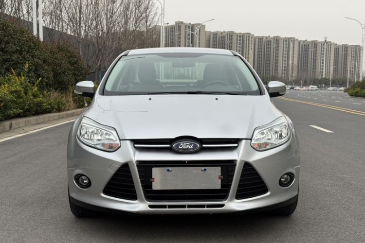 Used Ford Focus 2012 Sedan 1.6L Automatic Comfort Model Exterior 4