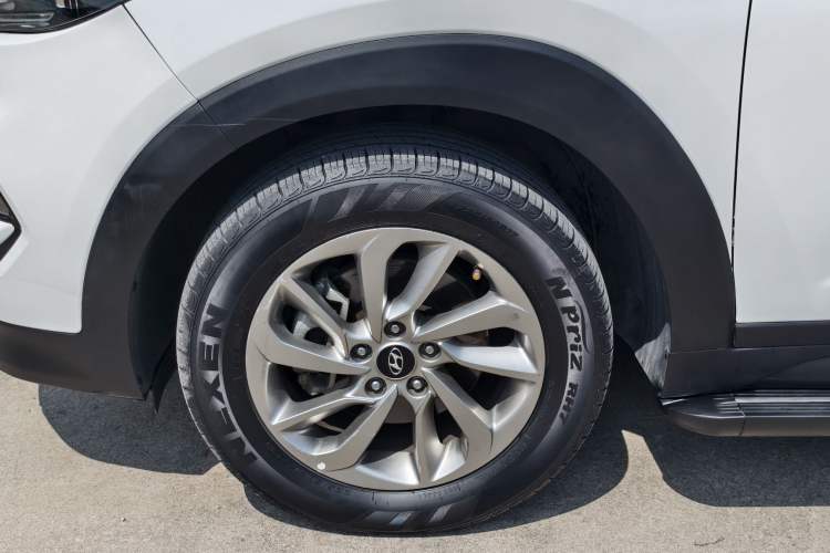 Used Hyundai Tucson 2018 1.6T Dual-Clutch Two-Wheel Drive 15th Anniversary Special Edition
