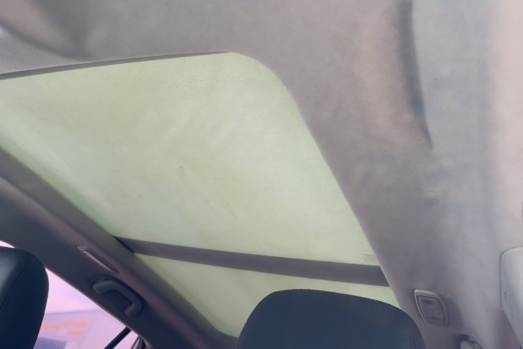 Used CHANGAN CS75 2017 Shangku Edition 1.5T Manual ZhiXiang Model Headliner